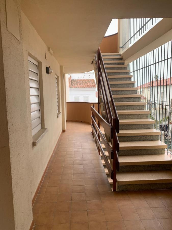 Apartamento De Playa En Santa Margarita. Roses Esterno foto