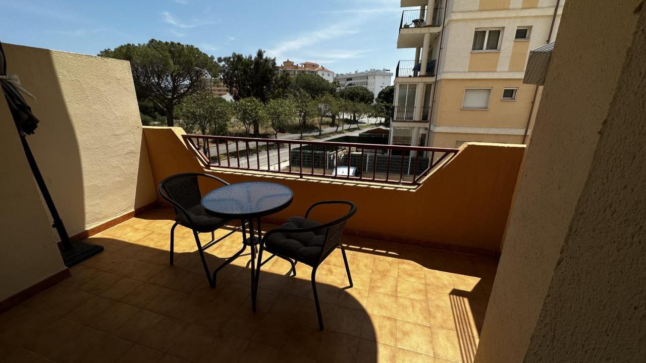 Apartamento De Playa En Santa Margarita. Roses Esterno foto